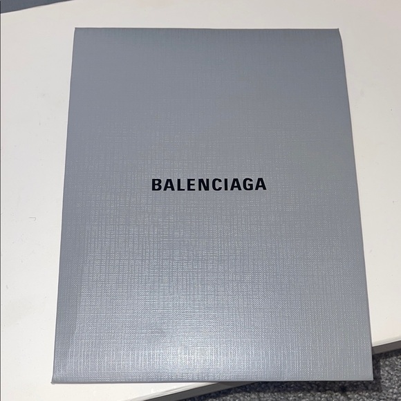 3 FOR 1 Balenciaga Silver Shopping Bag Collection and 1 Gift Bag - Picture 5 of 7